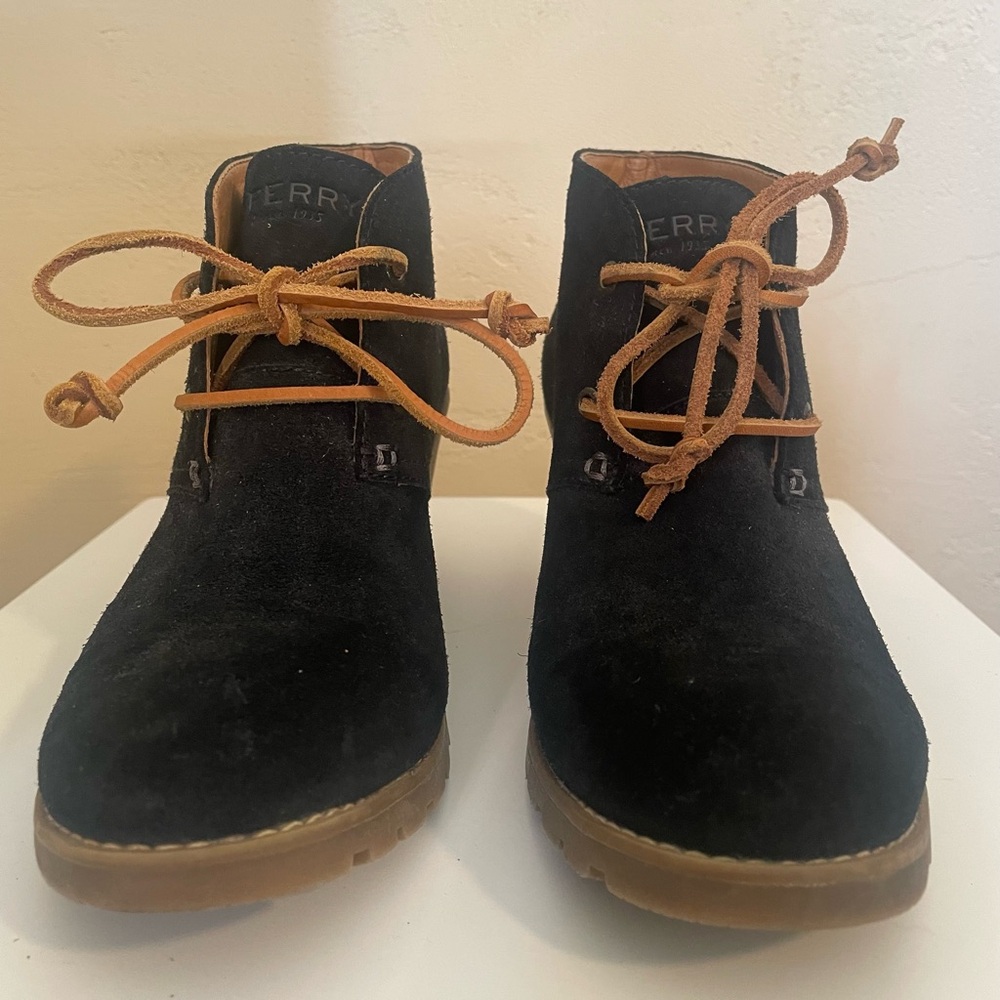 Sperry Black and Tan Ankle Boots